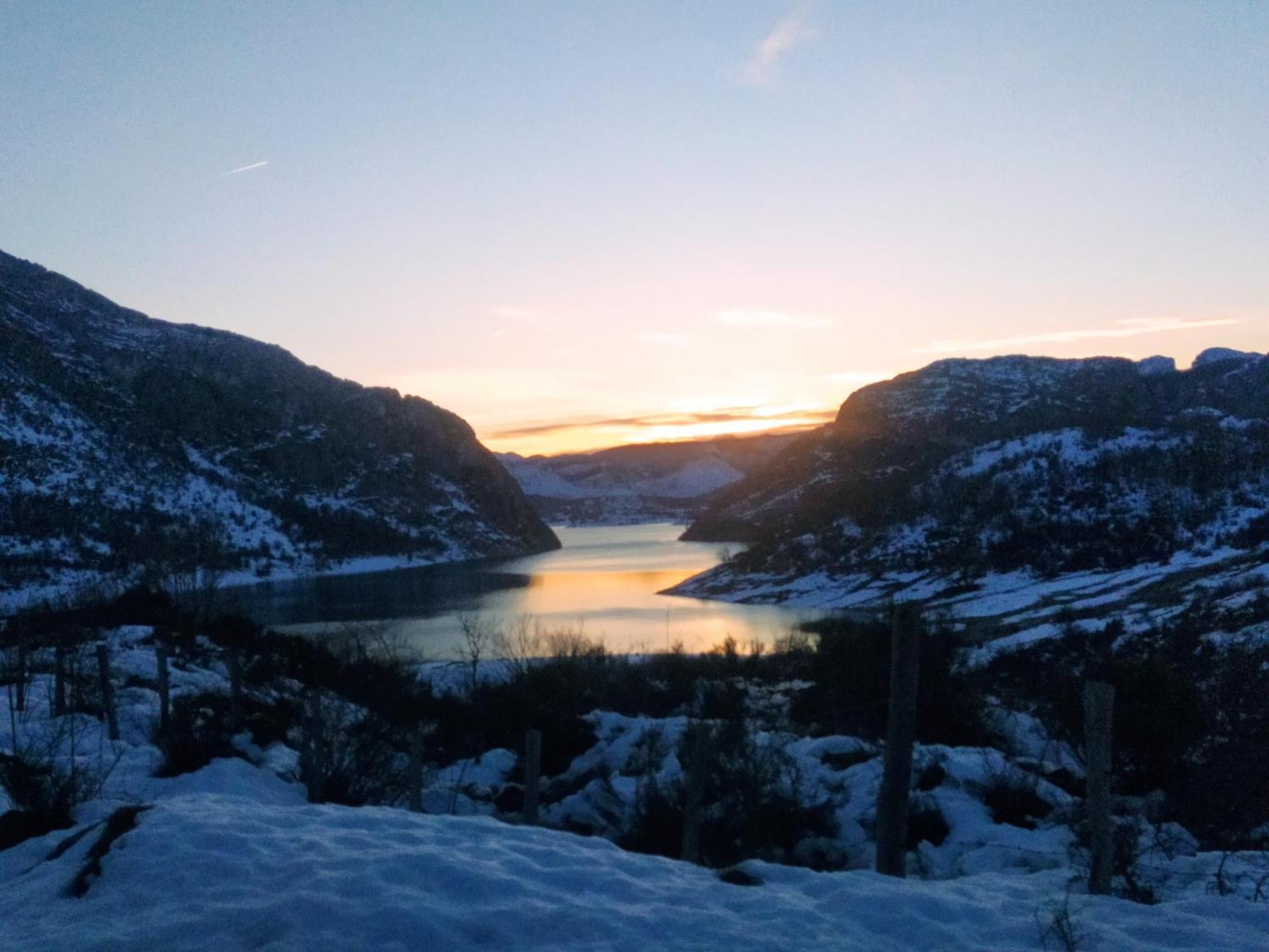 Duplex El Refugio De Porma Daire Puebla de Lillo Dış mekan fotoğraf